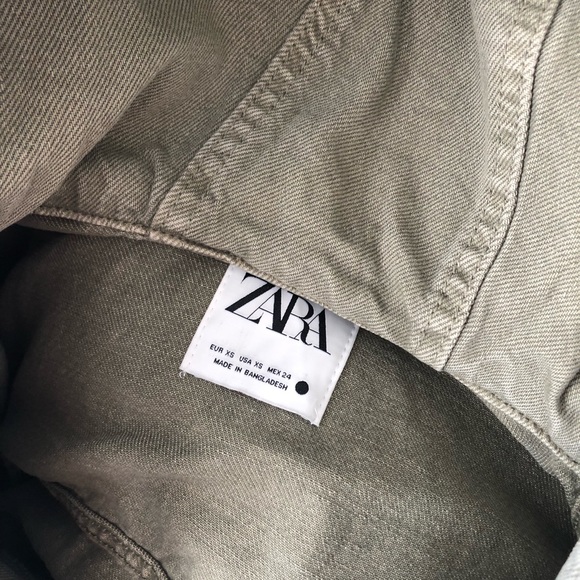 NWOT Zara Cropped Denim Jacket - Picture 7 of 8